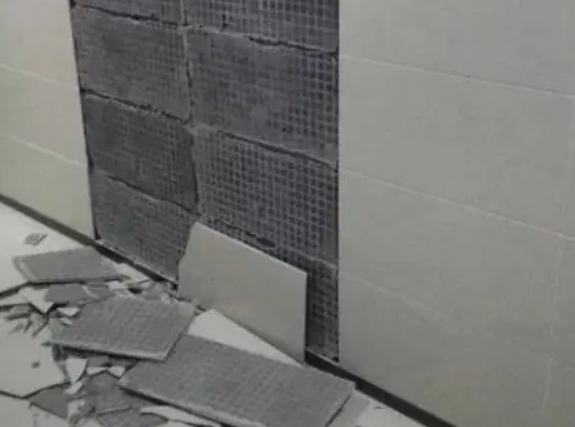 明溪瓷砖空鼓维修公司分享下明溪墙砖松动维修的知识